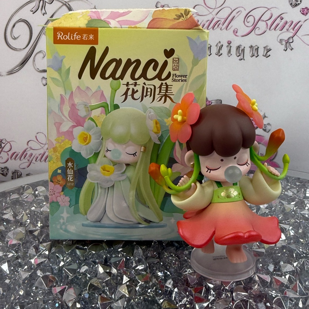 Rolife Nanci Floral Girl Collectible Figure - Pink & Green flower series campsis